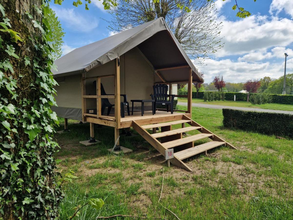 Camping Les Rives Du Lac Bois Morin Exterior foto
